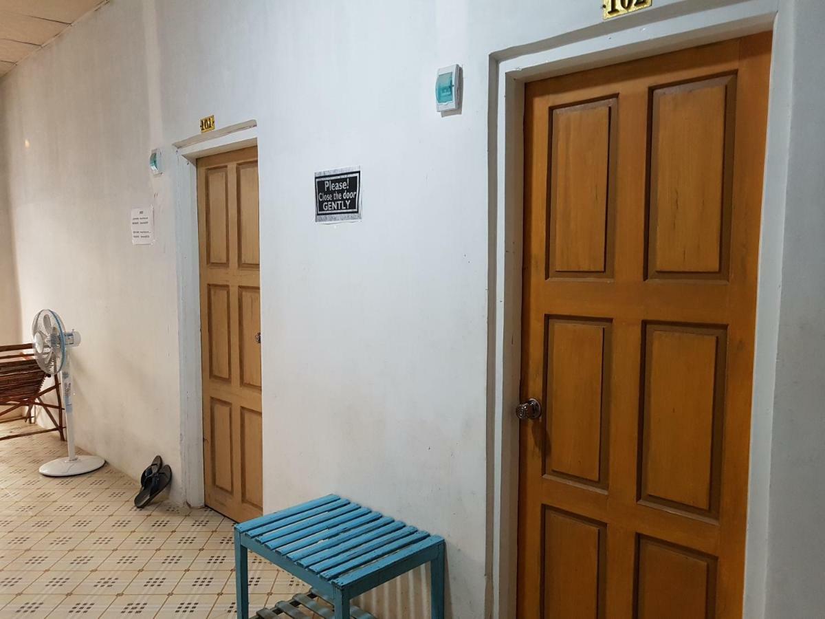 بيت شباب روما إن كالاو المظهر الخارجي الصورة
